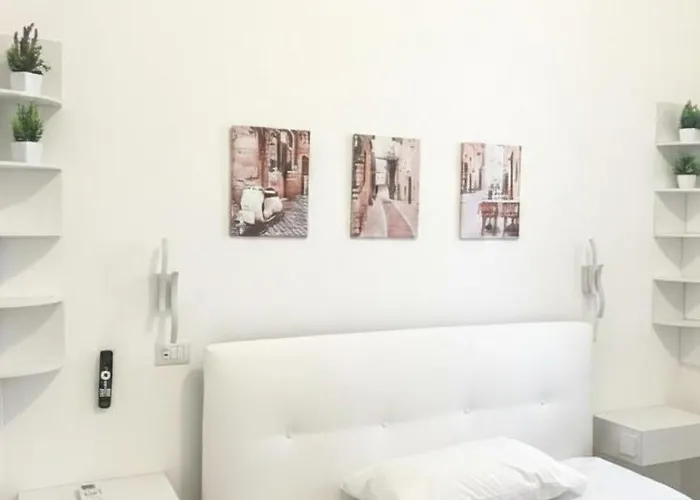 Domus Tiziano 30 Meters From The C Line Apartment *