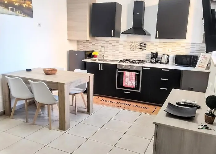 Apartment Domus Tiziano 30 Meters From The C Line Rom