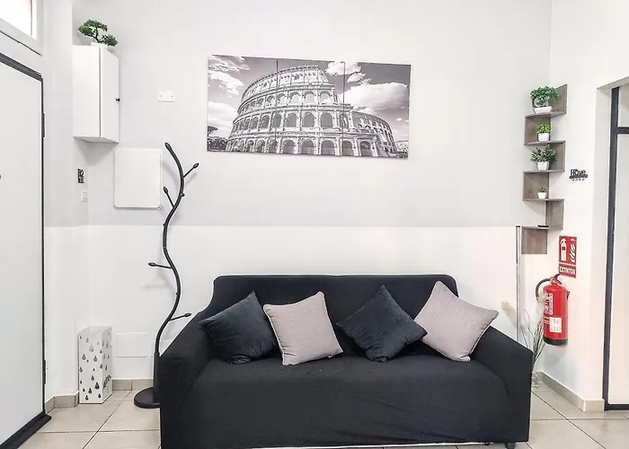 Domus Tiziano 30 Meters From The C Line Apartment