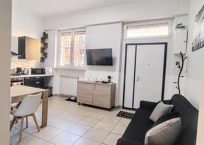 Apartment Domus Tiziano 30 Meters From The C Line